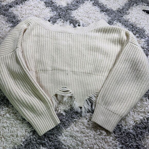 Akira Women‎ Knit Crop Distressed Sweater RN 125550 Size Small - Picture 7 of 7